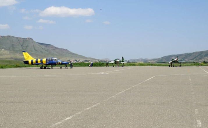 Полеты на параплане в Степанакертском аэропорту