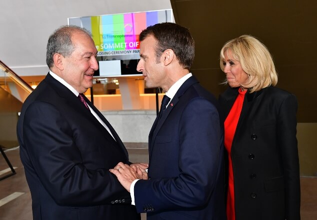 Президенты Армении и Франции посетили Центр Шарля Азнавура