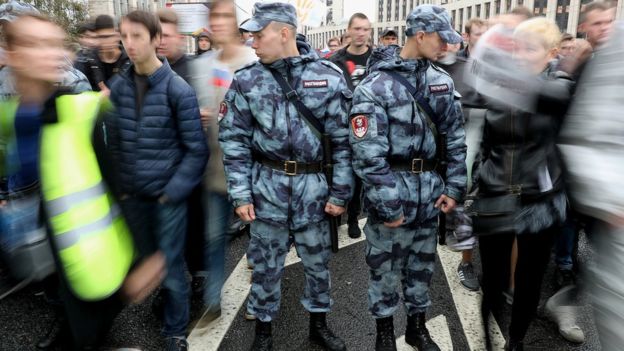 Что показывало российское телевидение во время многотысячного митинга в Москве