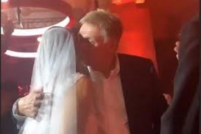 Ксения Собчак вышла замуж за режиссера Богомолова, их поздравил пресс-секретарь Путина