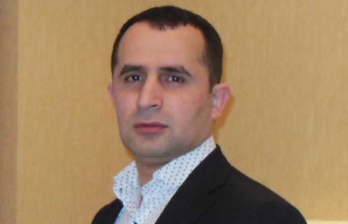Россия лишила гражданства азербайджанского блогера и высылает его в Баку