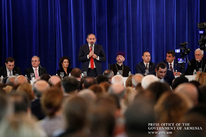 Премьер-министр Пашинян в Нью-Йорке встретился с представителями армянской общины