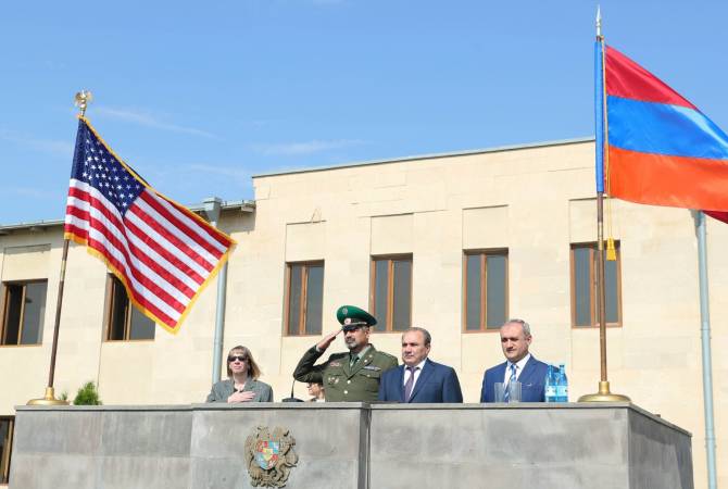 Пока Путин вооружает Алиева, США безвозмездно предоставили материально-техническую поддержку армянским силовикам