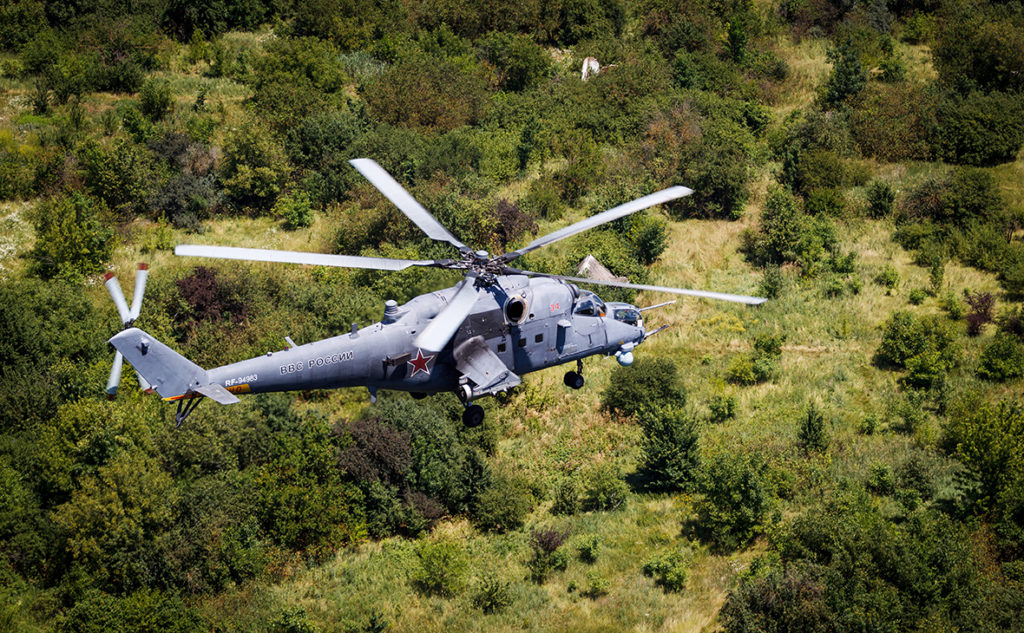 В Крыму совершил жёсткую посадку военный вертолёт Ми-35, есть пострадавшие