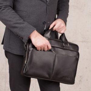 Мужская кожаная сумка : повседневный аксессуар и отличный подарок
