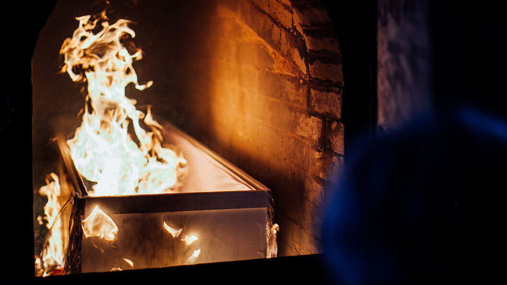 Как происходит кремация человека в крематории?