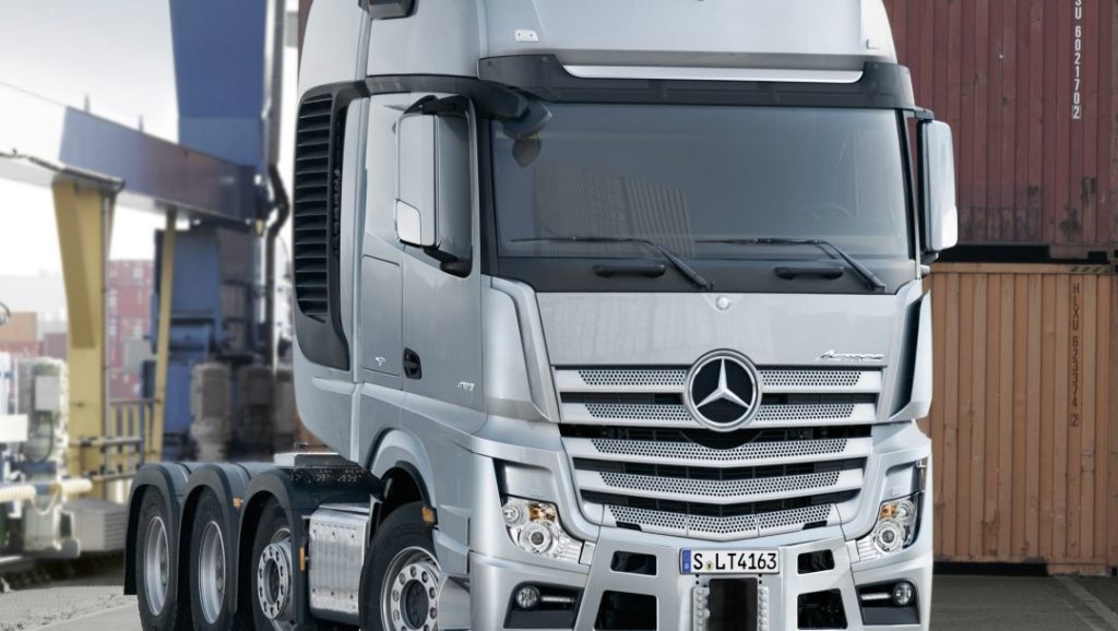 Mercedes Actros: популярное семейство большегрузных автомобилей и седельных тягачей