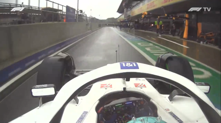 Руль Мика Шумахера скосило в квале – сын Михаэля боялся за гонку. А в ней – битва с Ферстаппеном и первые очки в «Ф-1»