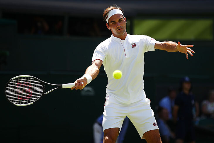 Федерер в теннисе навсегда – его лого постоянно мелькает на трибунах. Первый вариант легендарного RF придумала жена