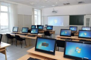 Айбилим: мультимедийный комплекс для начальных школ