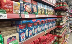 Фудшеринг: бедным предлагается раздавать продукты с истекающим сроком годности