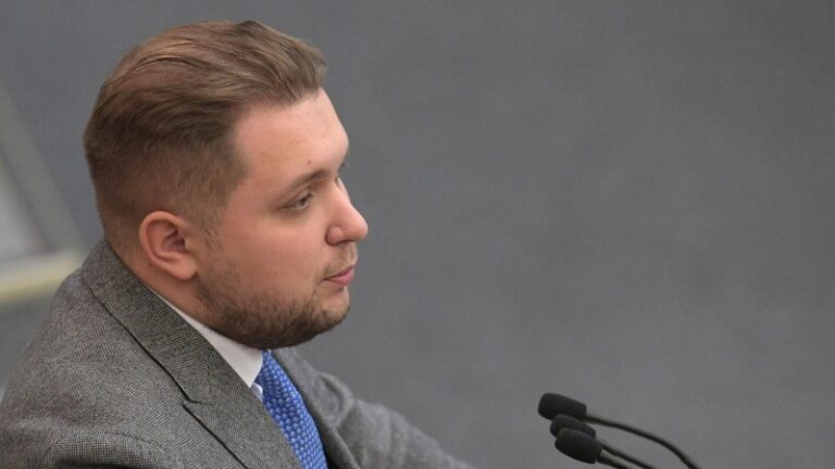 Депутат разработал проект о защите людей от высокой температуры на работе