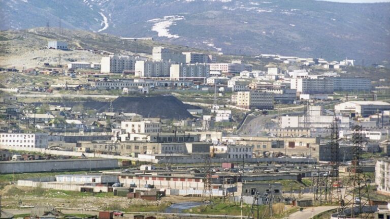 Магаданские власти призвали вернуть распределение кадров на Дальний Восток