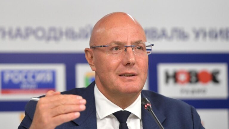 «Цифровые кафедры» выпустят более 385 тысяч человек, заявил Чернышенко