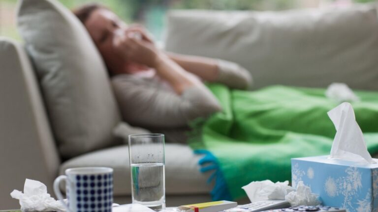 Эксперт Минздрава рассказал о ситуации с заболеваемостью ОРВИ и гриппом