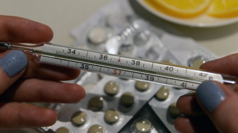 Попова оценила ситуацию с  заболеваемостью ОРВИ