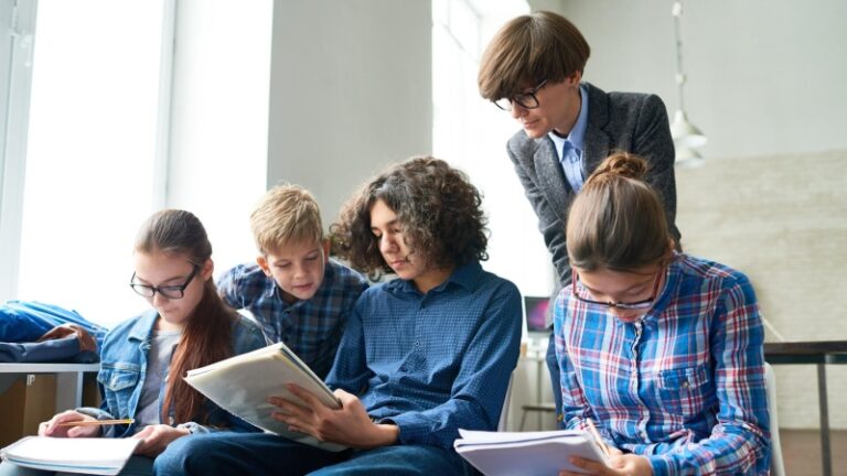 Базу заказчиков целевого обучения сделают на платформе «Работа России»