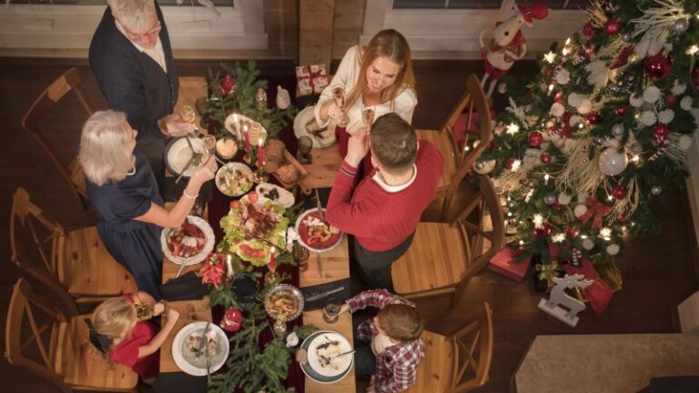 Россиянам рассказали, как избавиться от набранных в праздники килограммов