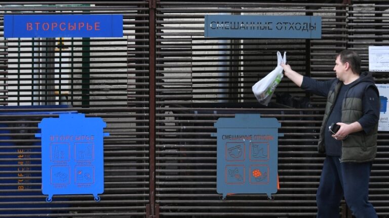 В РЭО заявили, что скоро закрепят цвета мусорных баков