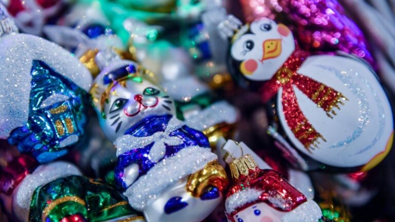 В школе на Кубани провели беседу после сценки, где ученик сыграл Снегурочку