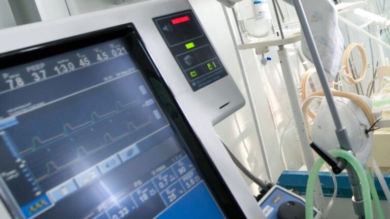 Миронов призвал ограничить рост тарифов частных клиник уровнем инфляции