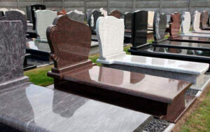 Преимущества гранитных памятников на могилу