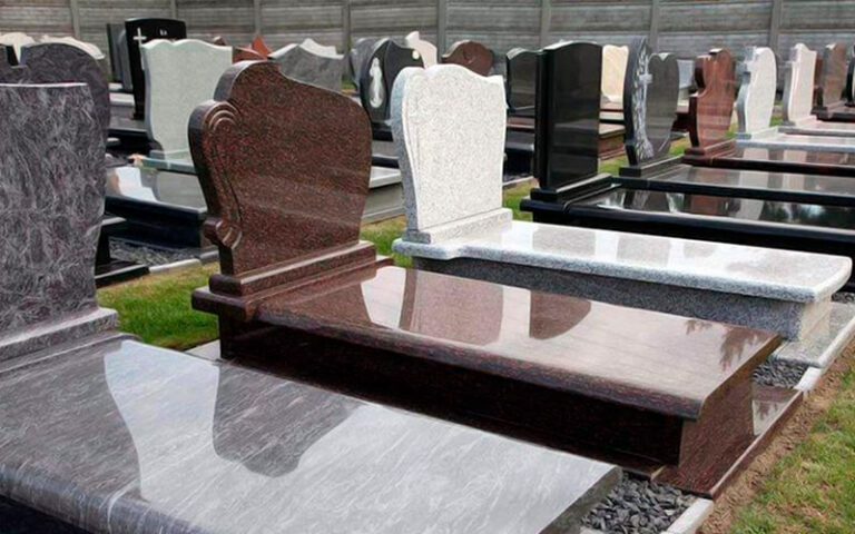 Преимущества гранитных памятников на могилу