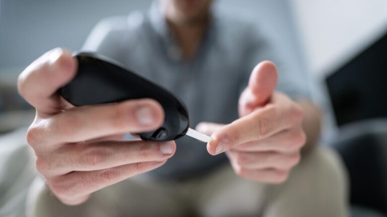 Росздравнадзор заявил об отсутствии риска дефицита полосок для глюкометра