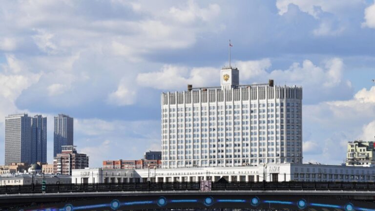 СМИ: кабмин выдвинул инициативу, касающуюся данных россиян