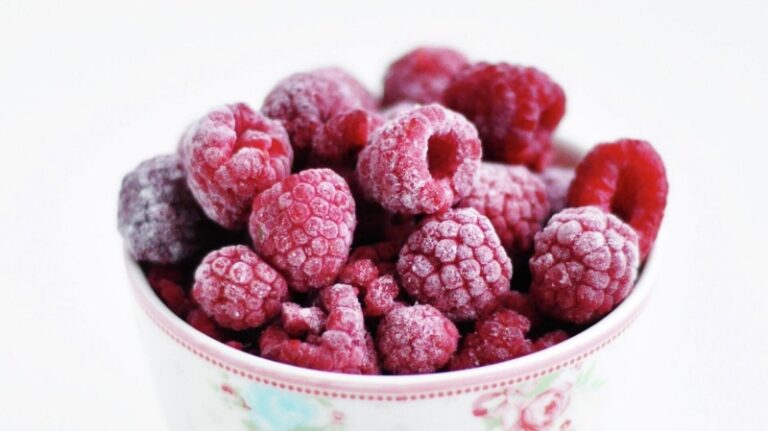 Диетолог рассказала, чем полезны замороженные овощи и фрукты