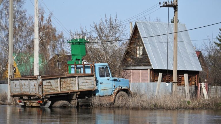На реке Тобол у Кургана ожидается постепенный спад уровня воды