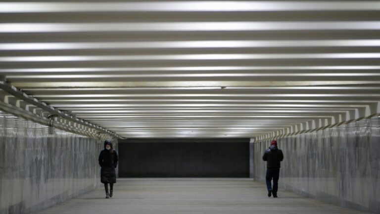 В некоторых округах Москвы временно закроют подземные пешеходные переходы