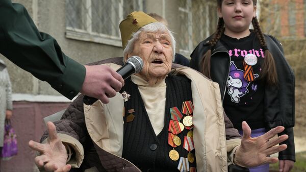 На место уходящих ветеранов ВОВ встают воины СВО, заявил священник