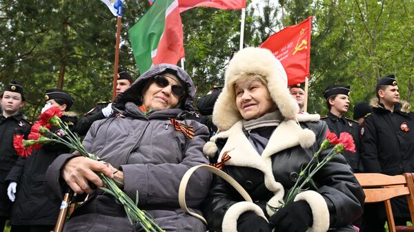 На место уходящих ветеранов ВОВ встают воины СВО, заявил священник