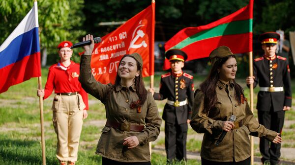 На место уходящих ветеранов ВОВ встают воины СВО, заявил священник