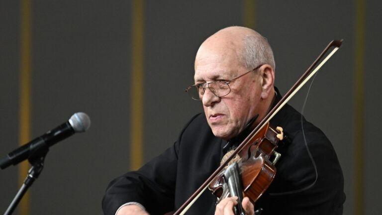 Три петербуржца получили звание «Почетный гражданин»