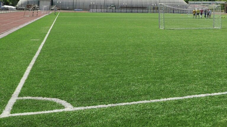 На Кубани в селе, где проживают две тысячи детей, построят футбольное поле