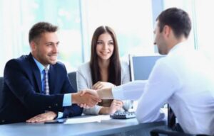 Как инвестиционная компания Ricom-Trust может быть полезна