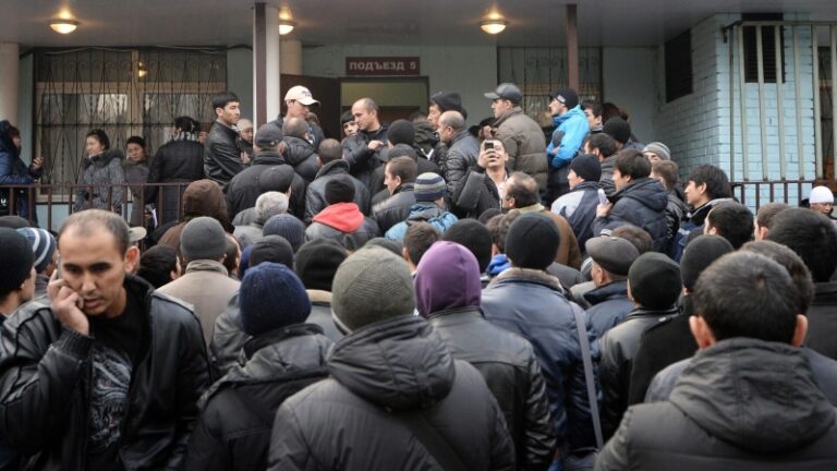 ФАДН подготовило новый курс лекций для мигрантов из Центральной Азии