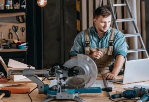 Почему стоит выбрать профессию столяра: преимущества, перспективы и возможности