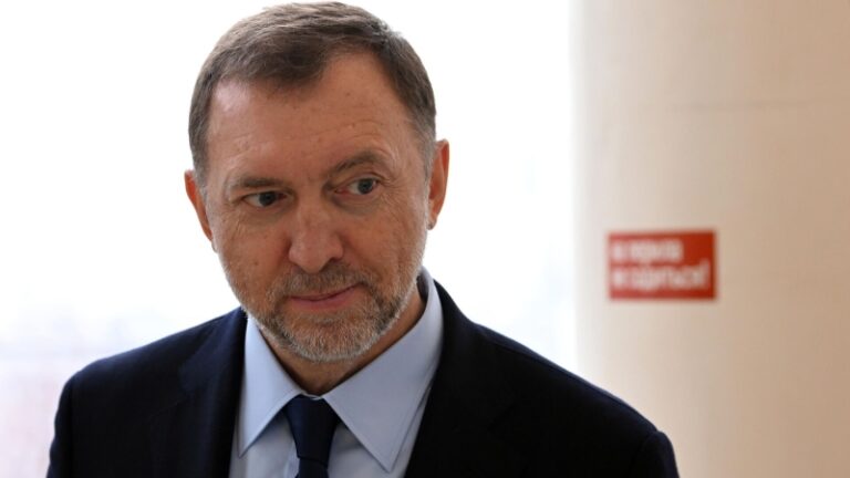 Фонд Дерипаски эвакуировал 300 человек из районов Курской области