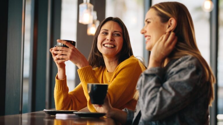 Россияне назвали главные качества настоящего друга