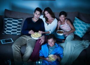 Как выбрать фильм на вечер: практическое руководство для компании друзей