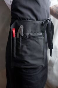 Фартуки для поваров: защита, комфорт и стиль на кухне