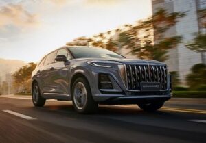Автомобиль Hongqi HS3: роскошный кроссовер для комфортной езды