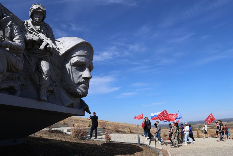 Автопробег от Донецка до Саур-Могилы прошел в ДНР