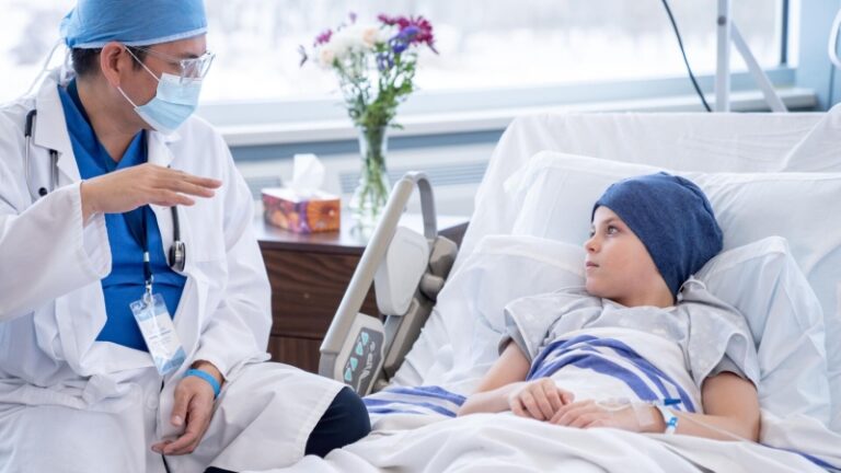 В СНГ нет аналогов российской детской онкопомощи, заявил главный онколог