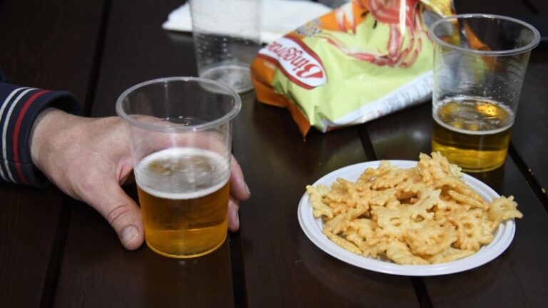 Врач предупредила об опасности «пивного живота»