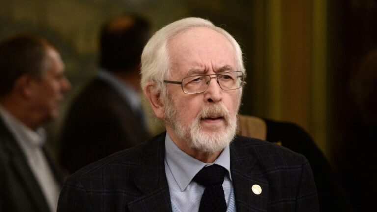 Врачи рассказали о состоянии артиста Ливанова