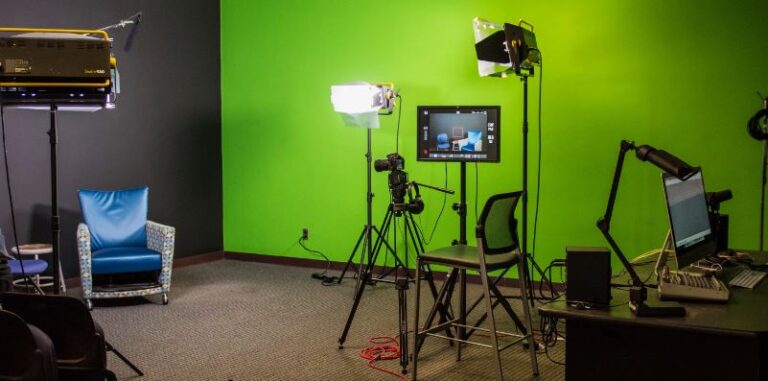 Выбор оборудования для съемки Тик Токов